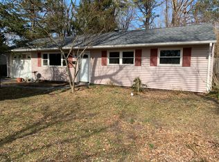 4 Tolly Ct, South Toms River, NJ 08757
