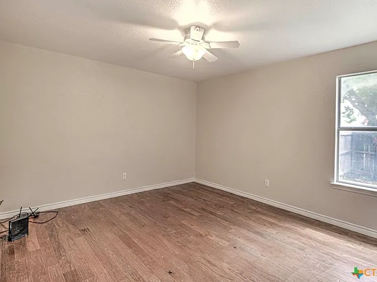 5009 Joseph Dr — Photo 19