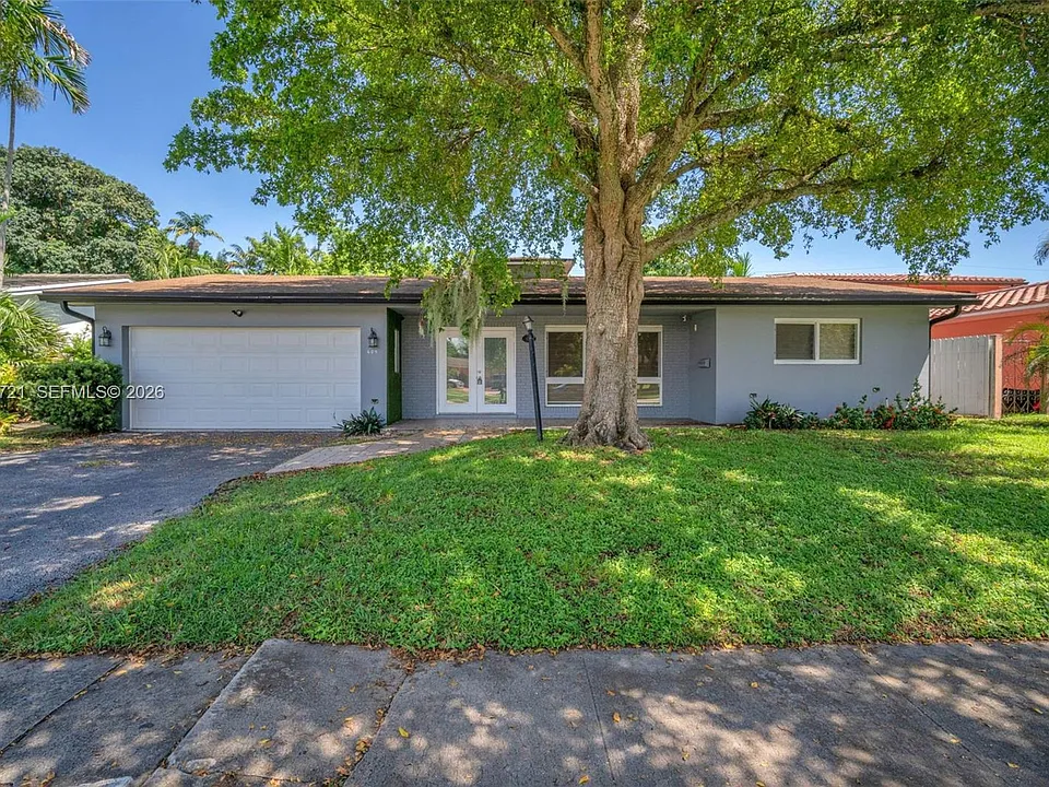 609 N 46th Ave