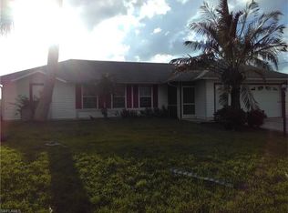 522 NE 7th Pl, Cape Coral, FL 33909