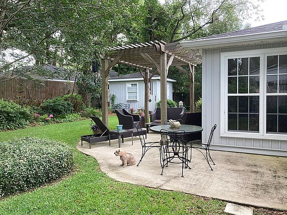 4th image of 347 Kirkman Ln