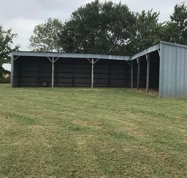 5550 County Road 2200 — Photo 2
