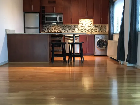 7333 New Hampshire Ave APT 808S, Takoma Park, MD 20912