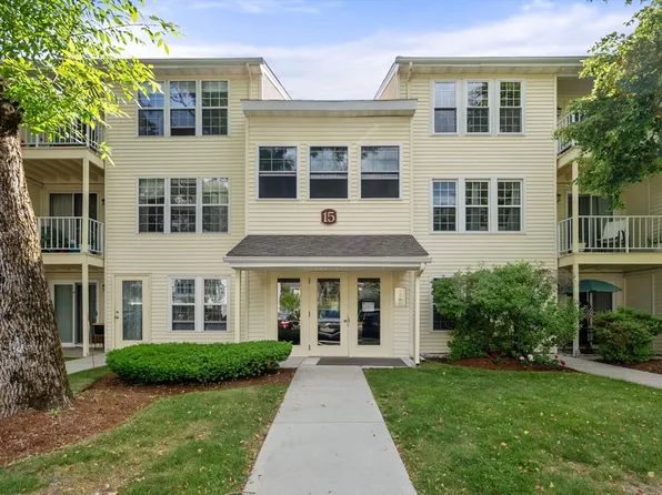 15 Walden Dr APT 16, Natick, MA 01760