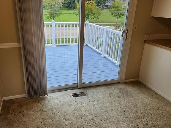 5th image of 3140 Maplewood Dr