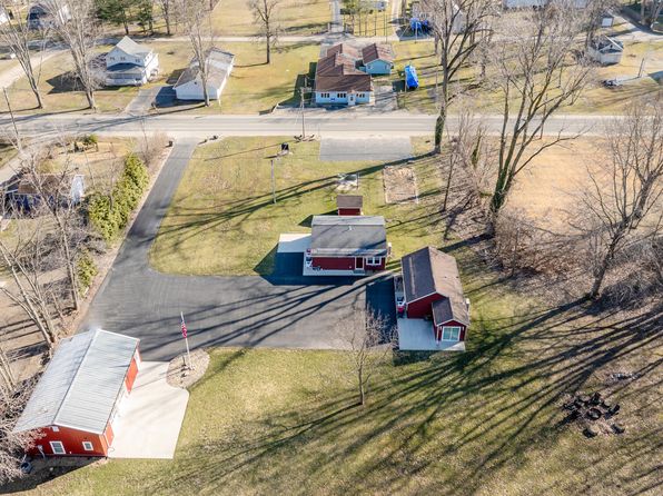 5566 Paw Paw Lake Rd, Coloma, MI 49038