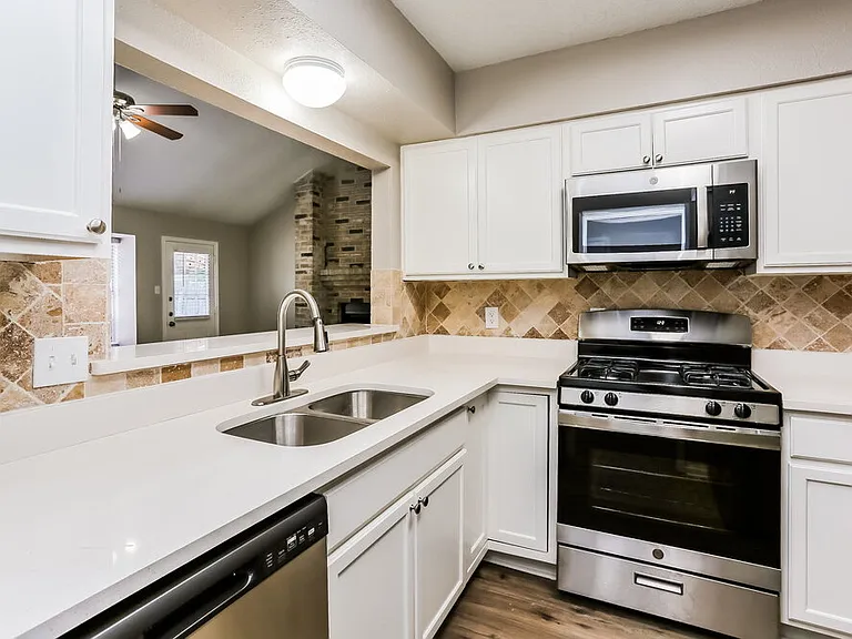 5419 Deer Timbers Trl — Photo 9