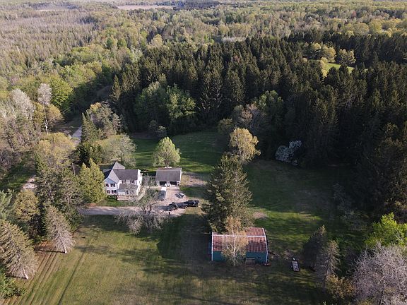 4th image of 11060 Nolan Rd