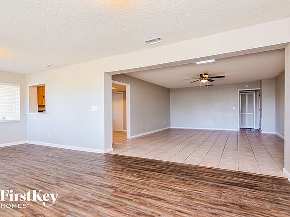 3rd image of 4412 Hallam Hill Ln