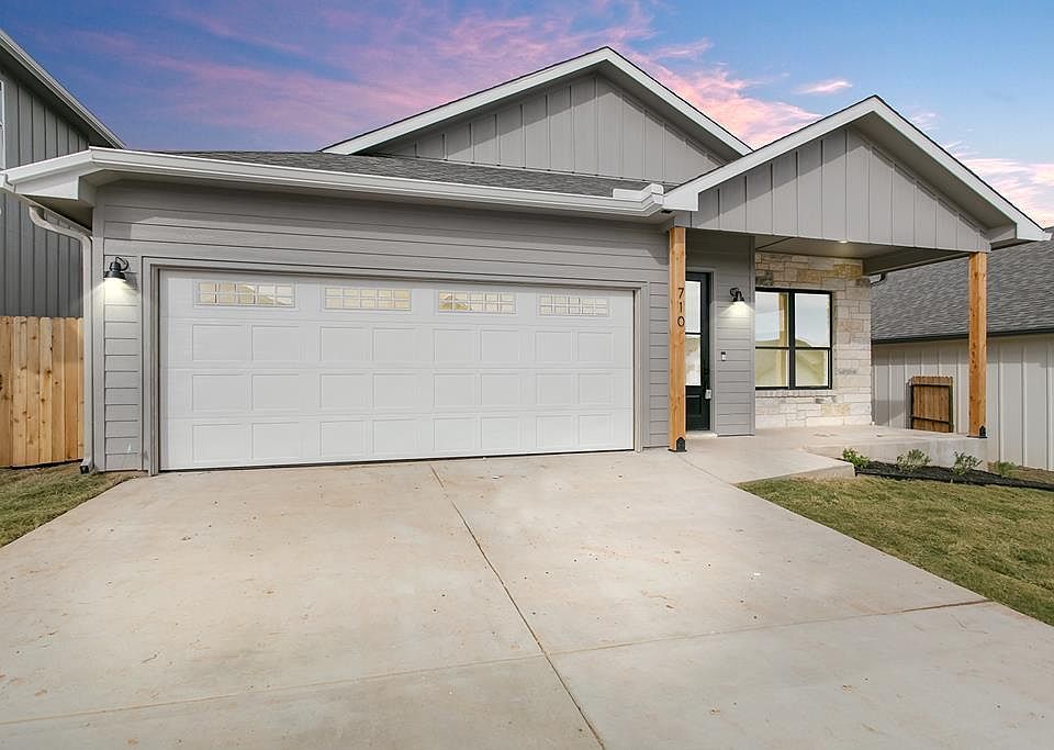 1st image of 710 Cirrus Ln