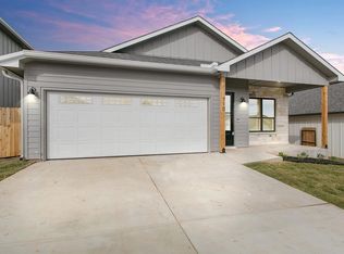 710 Cirrus Ln, Fredericksburg, TX 78624