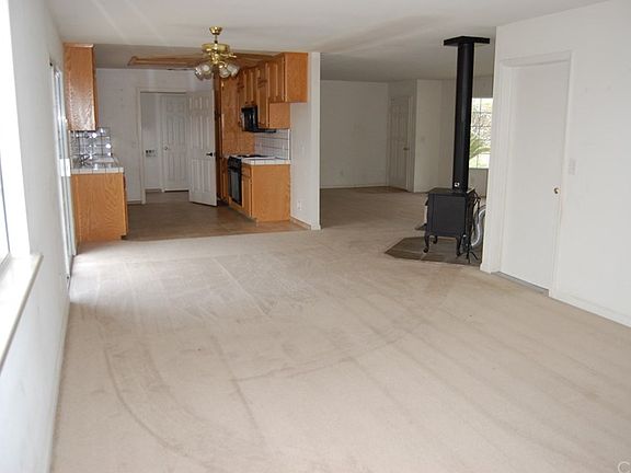 4th image of 29755 Tioga Dr