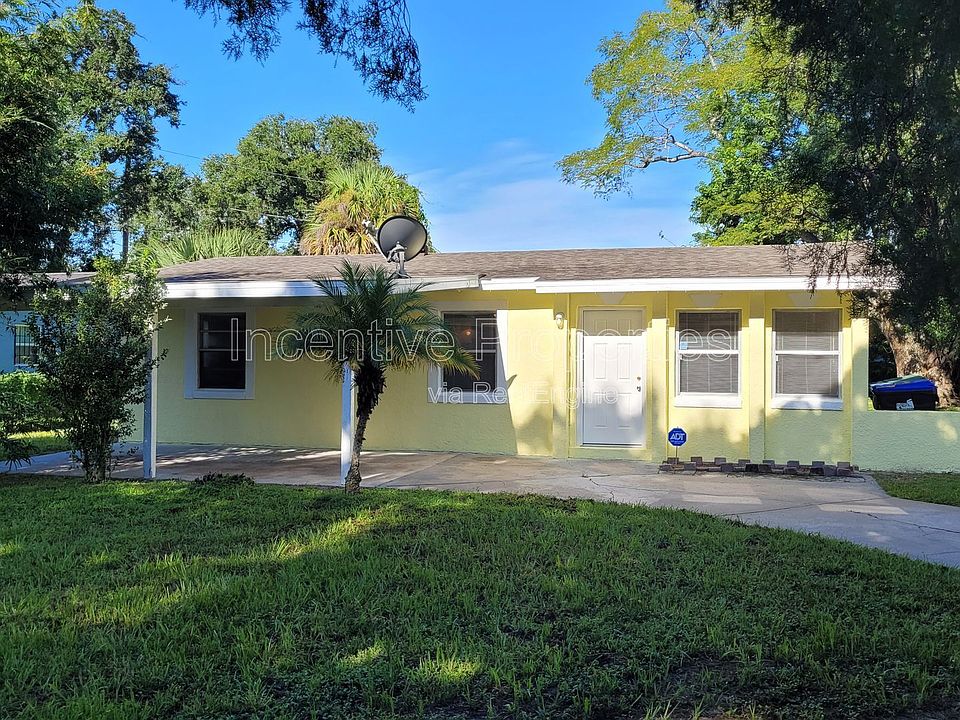 1st image of 7502 Pomelo Dr