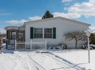 69205 Garver Lake Rd, Edwardsburg, MI 49112