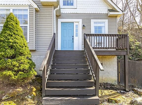 2nd image of 71 Shenandoah Dr