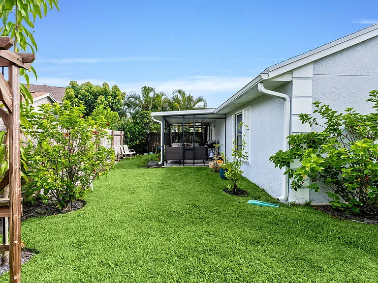 1599 Bayridge Pl — Photo 42