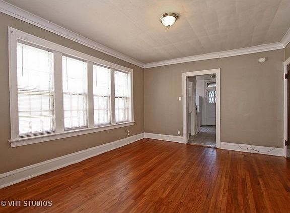 3rd image of 8249 S Maryland Ave APT 2