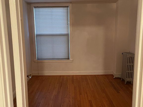 4th image of 3301 Clay St APT 100