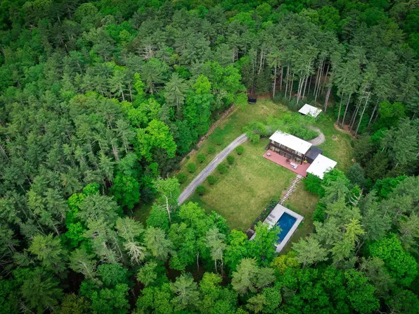 34 Vandebogart Road, Woodstock, NY 12498