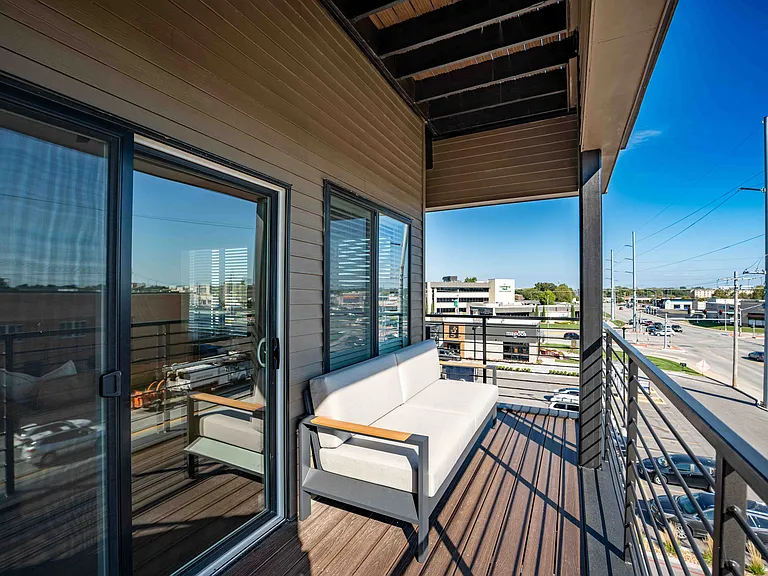Wrap-Around Corner Balcony Wrap-Around Corner Balcony