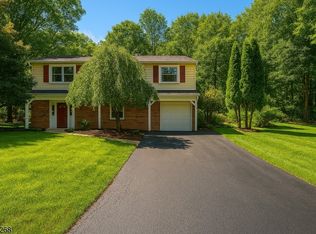 18 Byram Bay Rd, Hopatcong Boro, NJ 07843