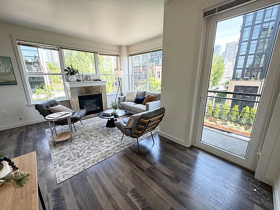 5th image of 2607 Western Ave APT 556