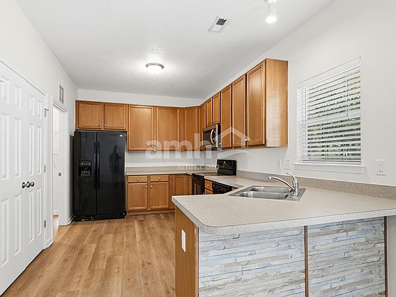 3rd image of 5205 Carnelian Dr
