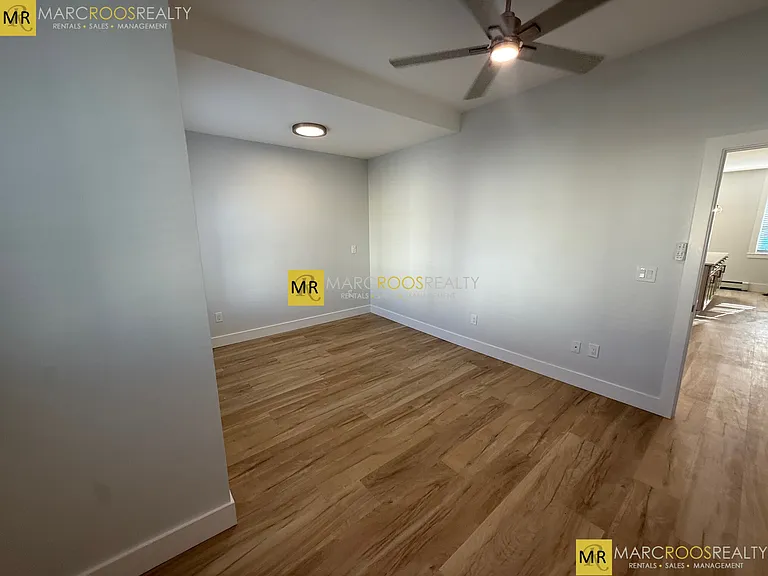 55 W Eagle St #2 — Photo 6