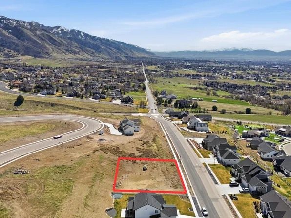 78 S 1000 E, Hyde Park, UT 84318