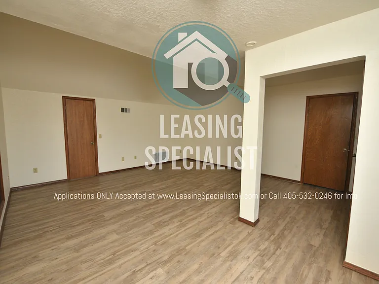 611 S Ponca Ave — Photo 10