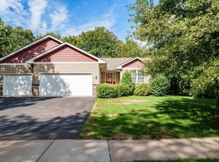 6136 Glacier Dr, North Branch, MN 55056