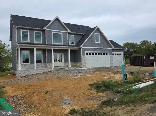 11501 Pinnacle View Dr, Waynesboro, PA 17268