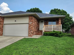 3868 S Timbercreek Ave, Springfield, MO 65807