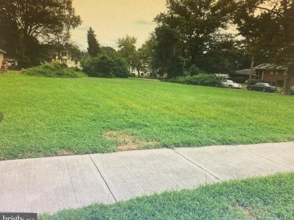 4752 Browning Rd, Pennsauken, NJ 08109