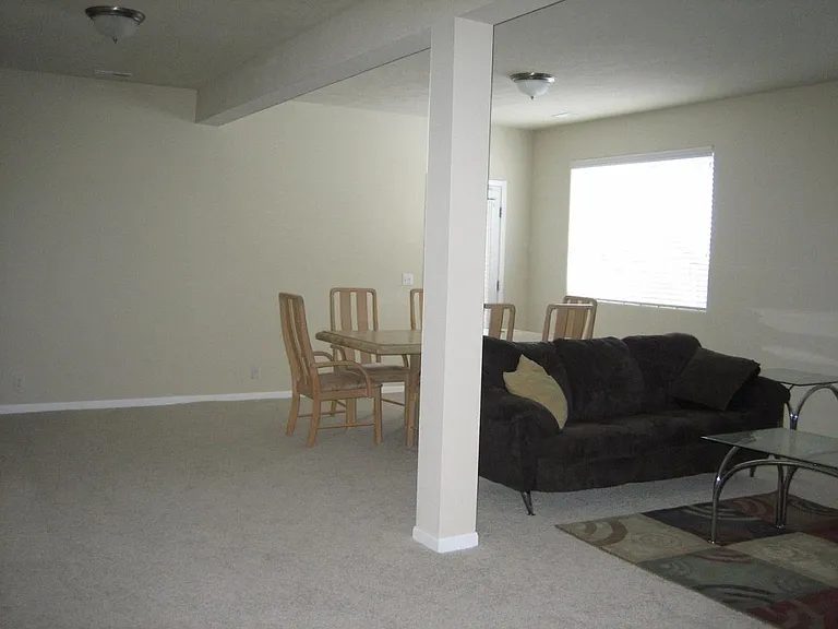 5113 N 152nd Ave — Photo 21