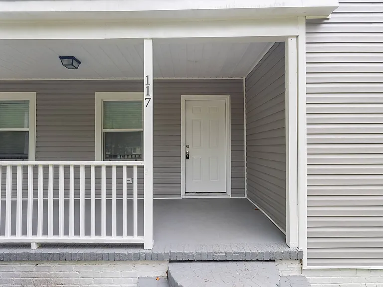 117 Carolina Ave — Photo 2