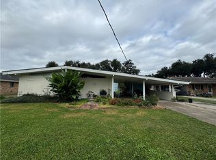 708 Sugarhouse Rd, Luling, LA 70070