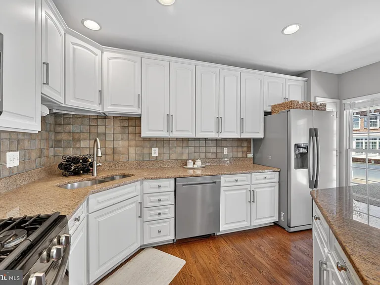 12003 Mill Rock Dr — Photo 29