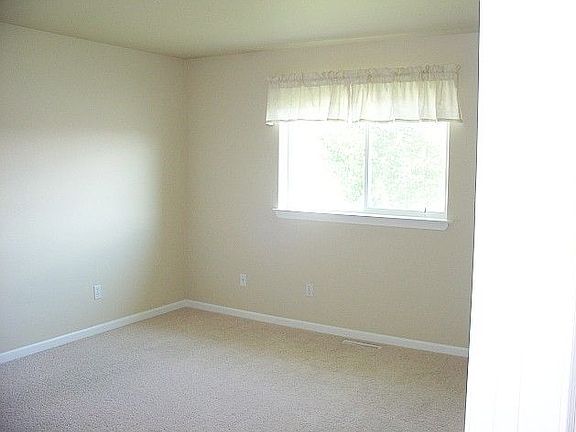 5th image of 3855 Avenue C