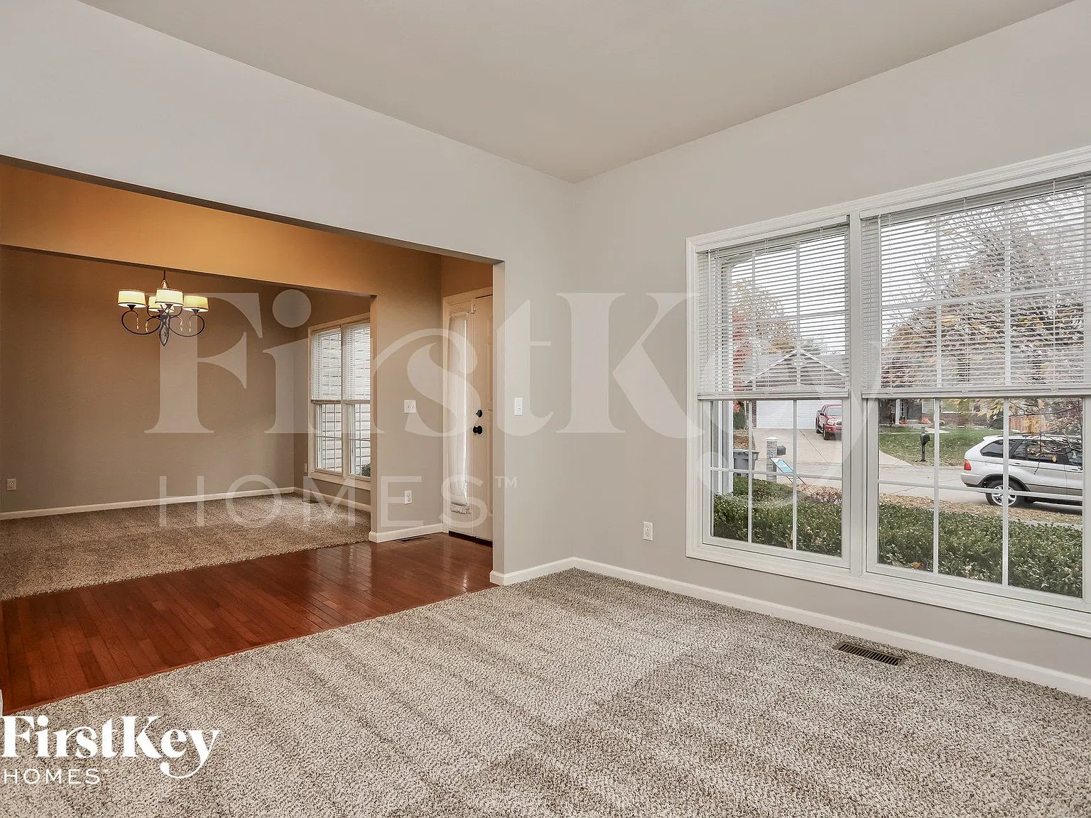 4 bed, 2.5 bath, 2490 sqft, $3,180 — Photo 3