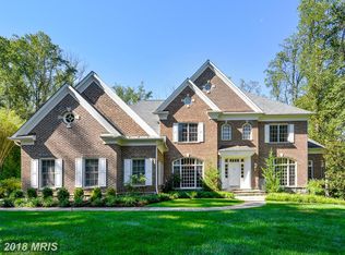 6824 Melody Ln, Bethesda, MD 20817