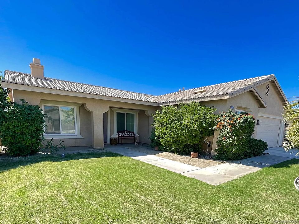 1st image of 81355 Avenida Blanca