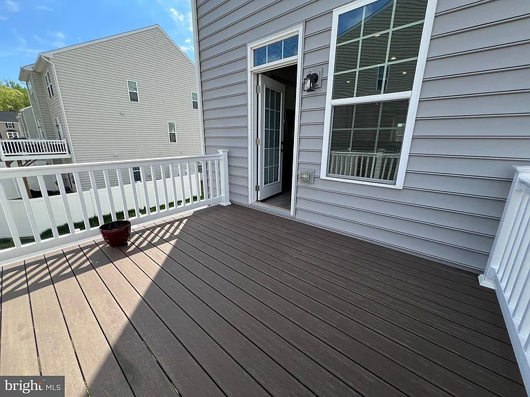 526 River Rd — Photo 20