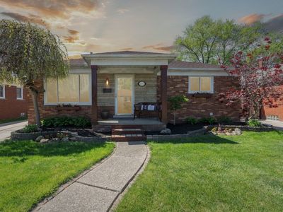 21720 Sunnyside St, Saint Clair Shores, MI, 48080