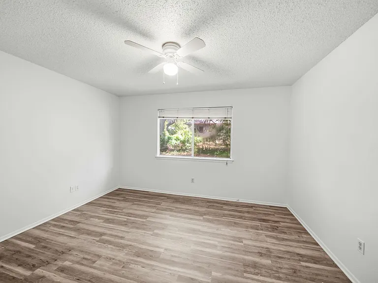 12002 Arrowwood Dr #A — Photo 12