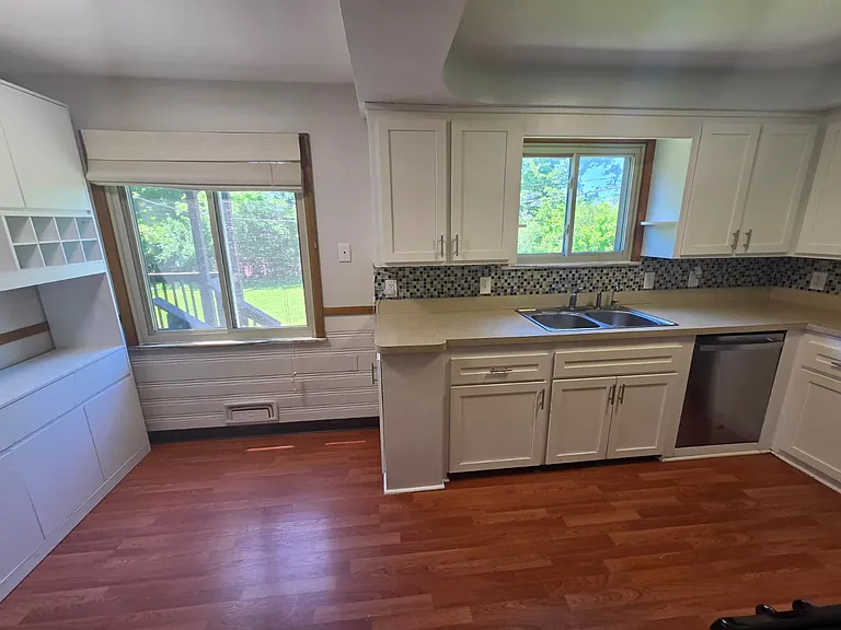 2536 Claver Rd — Photo 7