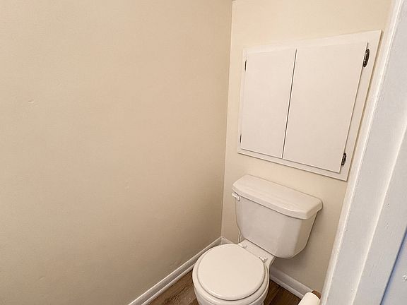 5th image of 1840 Summerhaven Ave #2