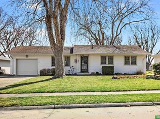 255 N 7th St, Springfield, NE 68059
