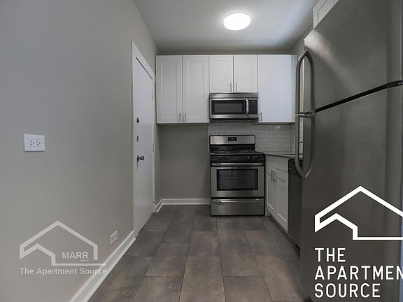 2nd image of 3428 N Elaine Pl #5-1