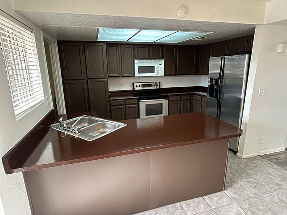 3rd image of 5827 N 59th Dr